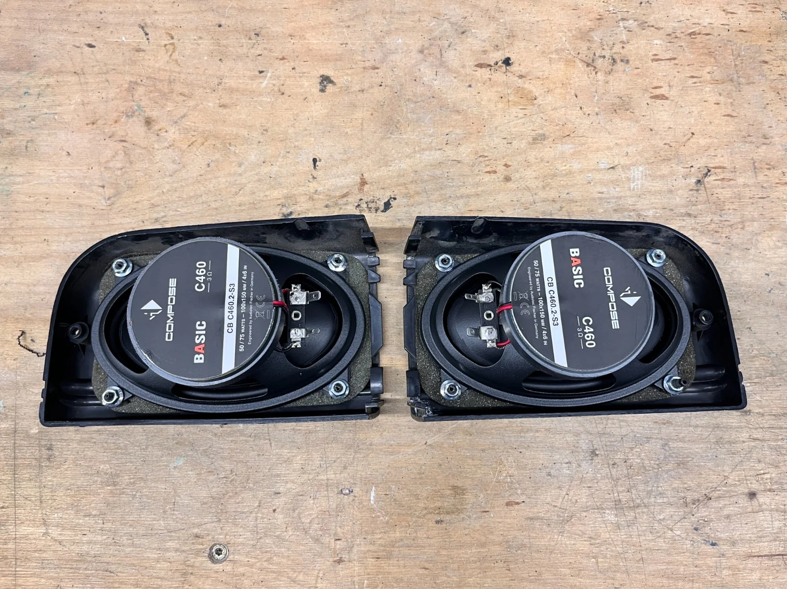 Lautsprecher-Set Audiotec Fischer Compose Basic vor dem Einbau